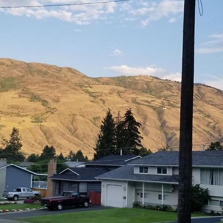 Charming - 2 Bedrooms Suite, 1 Full Bath & Family Room Kamloops Exteriér fotografie
